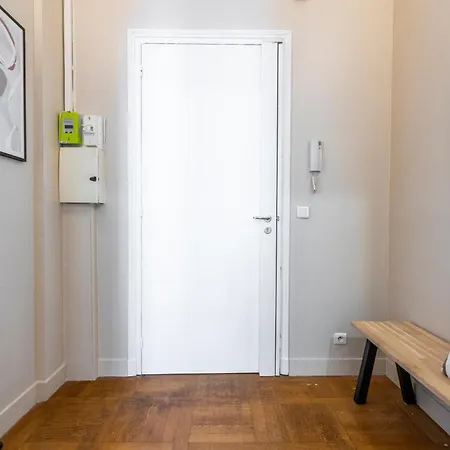 Elegant - Proche Arc De Triomphe * パリ